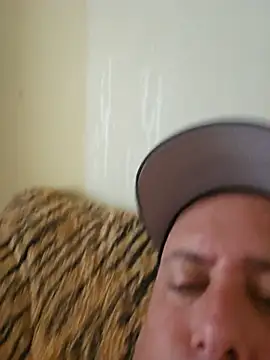 Snapshot of heterohotguy78 chatting on 07.28.26 heterohotguy78 online show from 07.28.26