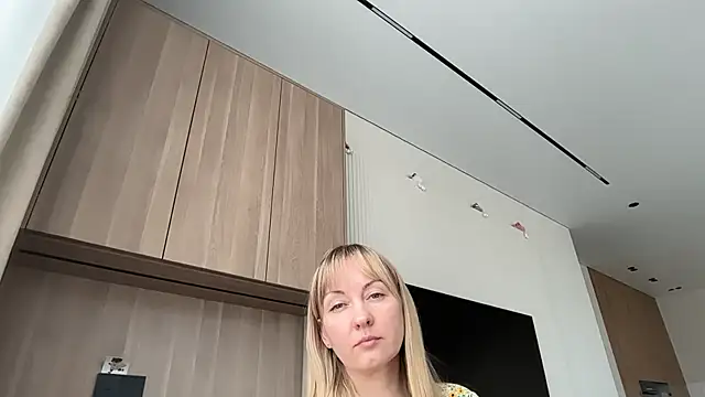 Dorielle online show from 07.17.26