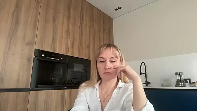 Dorielle online show from 07.23.26