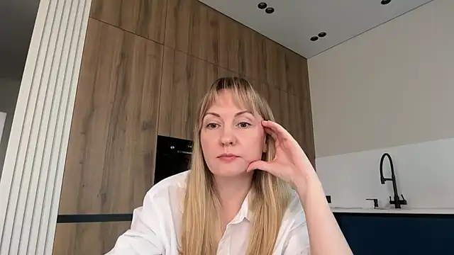 Dorielle online show from 07.26.26