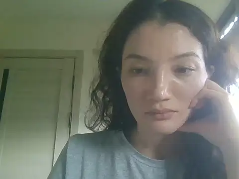 Snapshot of Calenyagi chatting on 06.29.26 Calenyagi online show from 06.29.26