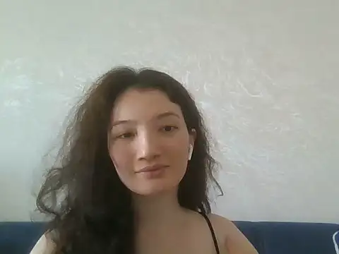 Snapshot of Calenyagi chatting on 07.12.26 Calenyagi online show from 07.12.26