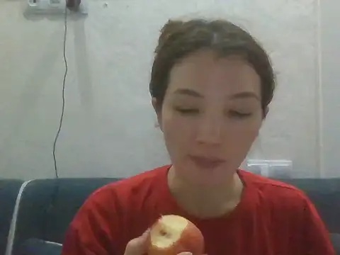Snapshot of Calenyagi chatting on 07.25.26 Calenyagi online show from 07.25.26