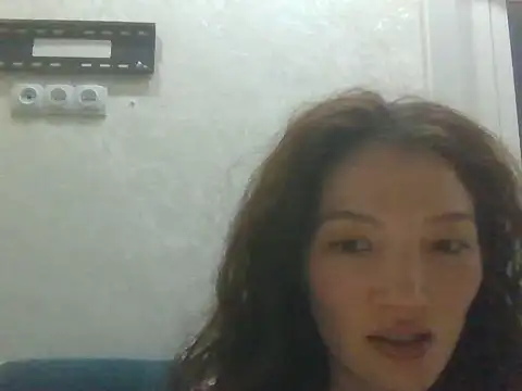 Snapshot of Calenyagi chatting on 07.27.26 Calenyagi online show from 07.27.26