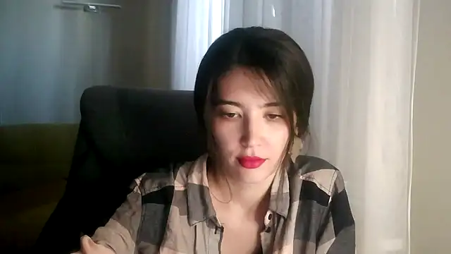 Snapshot of Joreliama chatting on 07.25.26 Joreliama online show from 07.25.26