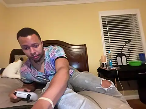 Charmingswoleking online show from 08.03.26