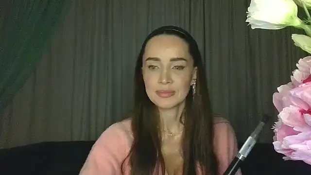 Snapshot of Zorelia chatting on 06.27.26 Zorelia online show from 06.27.26