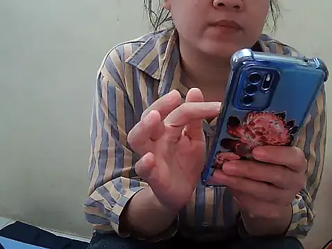 Snapshot of Mina-sesy chatting on 06.27.26 Mina-sesy online show from 06.27.26