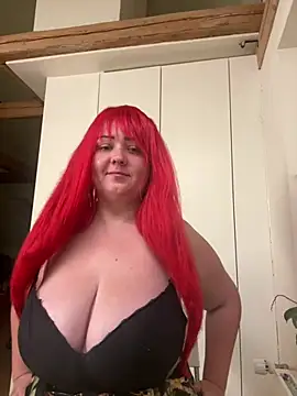 Snapshot of Liliabuton chatting on 07.20.26 Liliabuton online show from 07.20.26