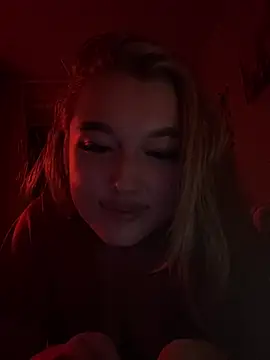 lyalyalii online show from 06.26.26