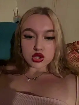 lyalyalii online show from 07.07.26