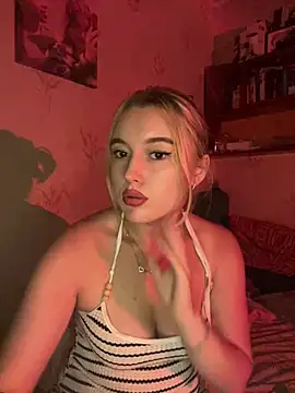 lyalyalii online show from 07.15.26