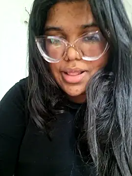Snapshot of Delya_soloexperimento chatting on 07.17.26 Delya soloexperimento online show from 07.17.26
