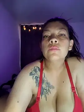 Snapshot of CurvyMilen chatting on 06.27.26 CurvyMilen online show from 06.27.26