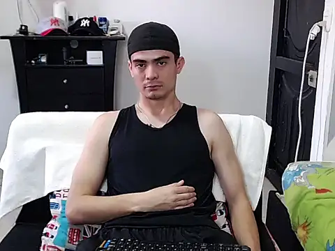Zac Efront online show from 07.30.26