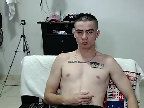 Zac Efront online show from 07.31.26