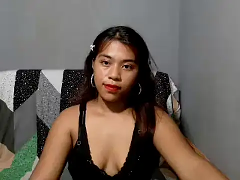 LynsKaye online show from 06.25.26