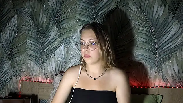 Snapshot of MarylnKrammes chatting on 07.12.26 MarylnKrammes online show from 07.12.26