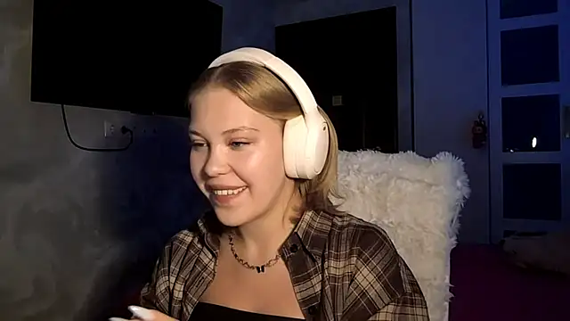 Snapshot of MarylnKrammes chatting on 07.29.26 MarylnKrammes online show from 07.29.26