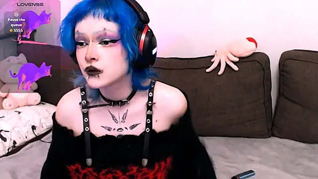 Snapshot of meow_nicole chatting on 07.24.26 meow nicole online show from 07.24.26