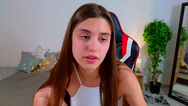Snapshot of Arianaaallens_ chatting on 07.17.26 Arianaaallens online show from 07.17.26