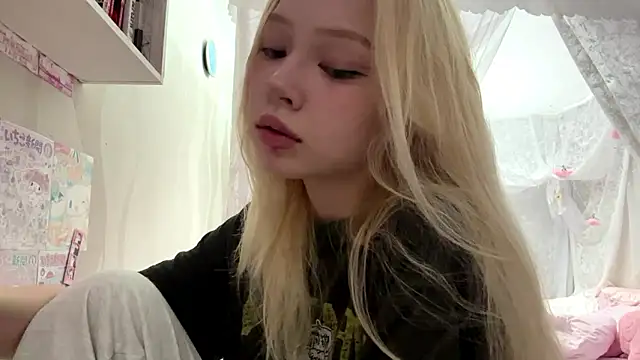 LinaFloww online show from 07.02.26