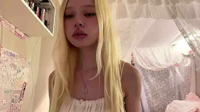 LinaFloww online show from 07.14.26