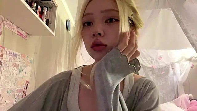 LinaFloww online show from 07.22.26