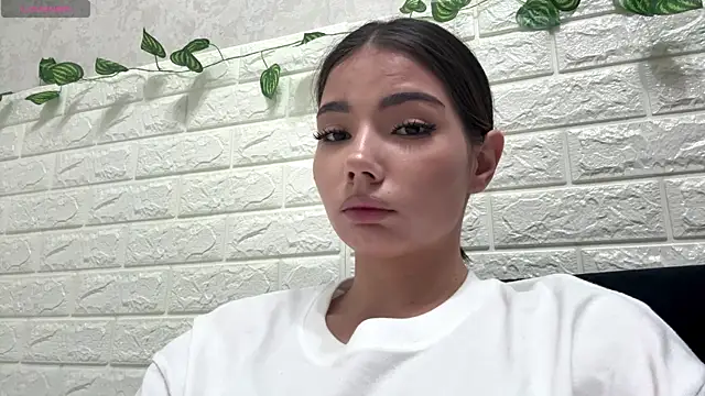 Snapshot of HolliMalory chatting on 07.18.26 HolliMalory online show from 07.18.26