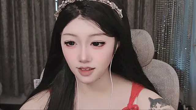 Snapshot of shine33-shuang chatting on 07.27.26 shine33-shuang online show from 07.27.26