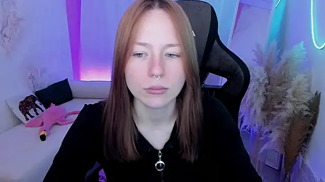 Snapshot of DamnWitchh chatting on 07.18.26 DamnWitchh online show from 07.18.26