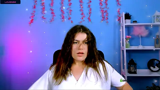 emma dark   online show from 07.08.26