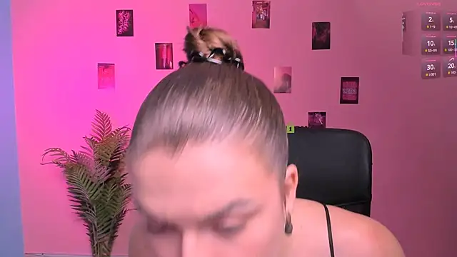 emma dark   online show from 07.14.26