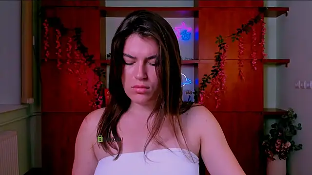 emma dark   online show from 07.15.26