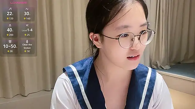 Snapshot of Annie_PinkLady chatting on 06.24.26 Annie PinkLady online show from 06.24.26
