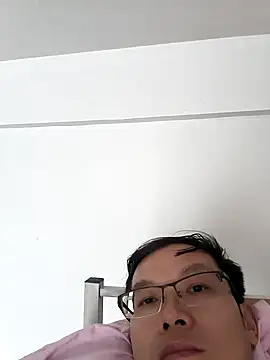 Snapshot of GG-0021 chatting on 07.17.26 GG-0021 online show from 07.17.26
