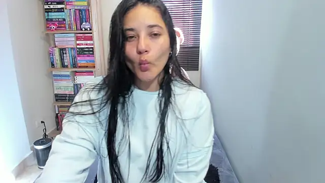 Snapshot of foxwen chatting on 07.16.26 foxwen online show from 07.16.26