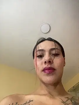 im Emily LS online show from 07.04.26