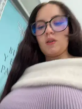 Snapshot of its_cleo chatting on 07.16.26 its cleo online show from 07.16.26