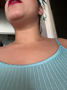 Snapshot of ArabellaValmont chatting on 07.15.26 ArabellaValmont online show from 07.15.26