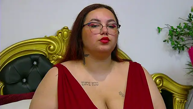 Snapshot of NeferaBabe chatting on 07.18.26 NeferaBabe online show from 07.18.26