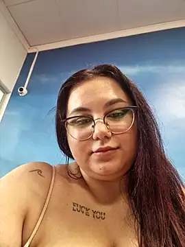 Snapshot of NeferaBabe chatting on 07.26.26 NeferaBabe online show from 07.26.26