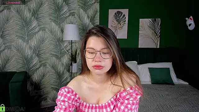 Snapshot of Alice_Ruby1 chatting on 06.30.26 Alice Ruby1 online show from 06.30.26