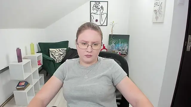 IrenneBates online show from 07.07.26