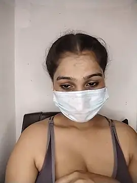 Snapshot of nikita-cam chatting on 07.26.26 nikita-cam online show from 07.26.26