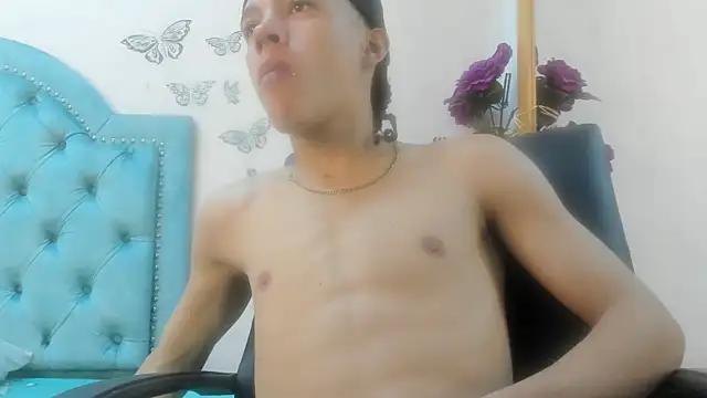 Snapshot of Charlie_Latino chatting on 07.23.26 Charlie Latino online show from 07.23.26
