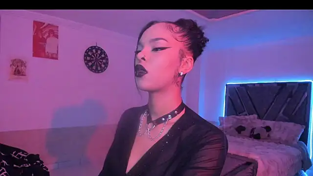 Mia  gates online show from 07.20.26