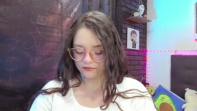 Snapshot of Sweet_issabell chatting on 07.28.26 Sweet issabell online show from 07.28.26