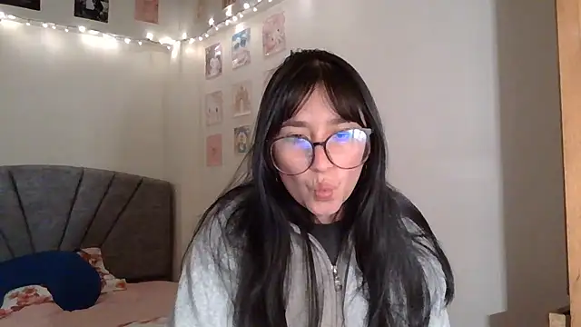 Zui Luh online show from 07.14.26