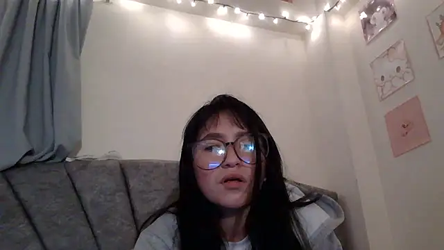 Zui Luh online show from 07.17.26